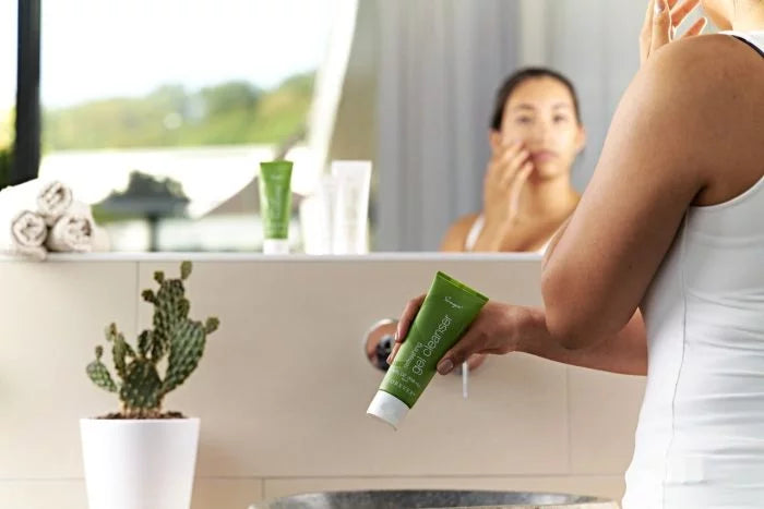 Sonya™ Refreshing Gel Cleanser